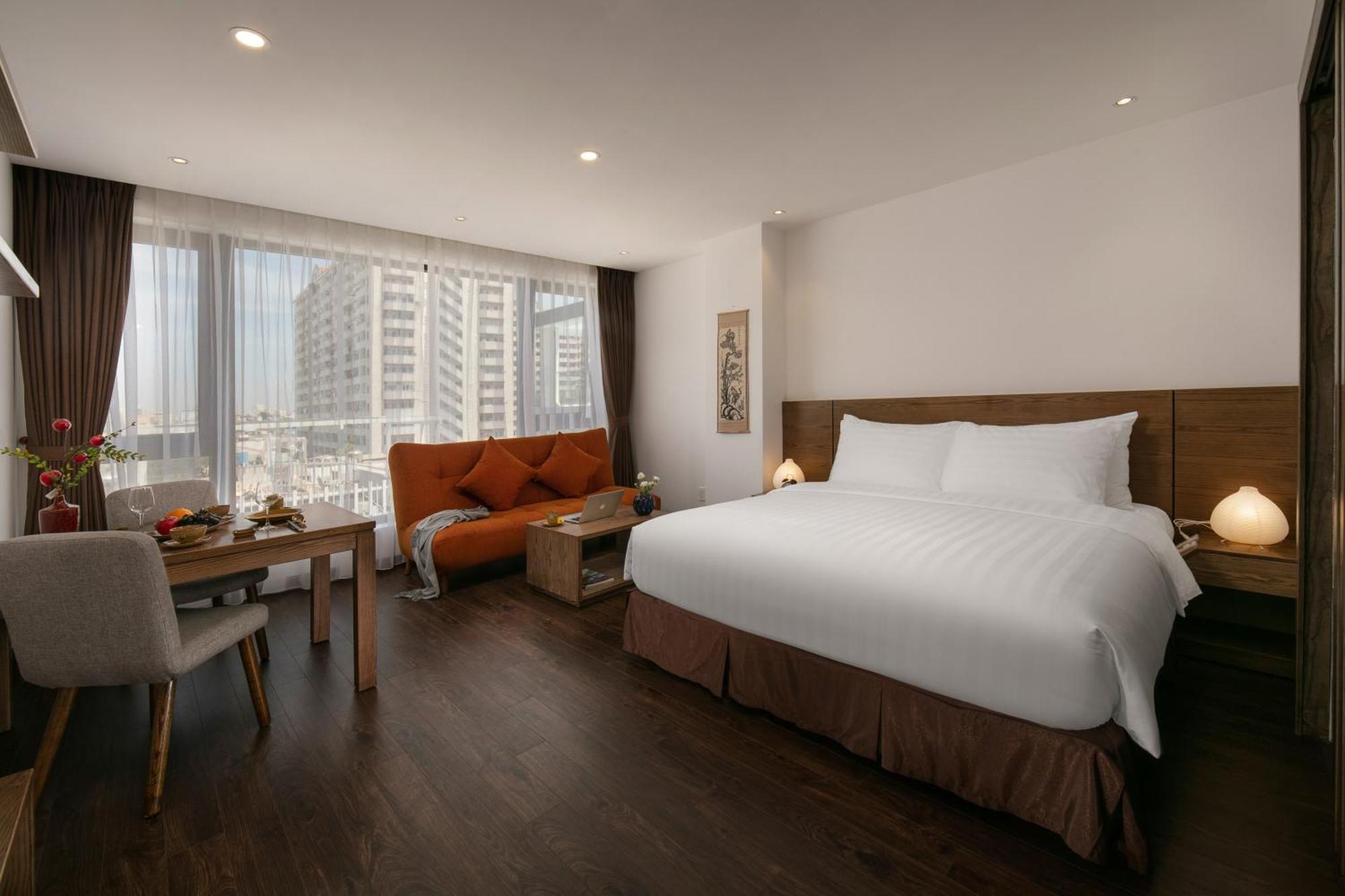 Hotel The Bloom Pham Viet Chanh - Modern Living Space In Saigon - A Choice For Western Travelers Ho Chi Minh City