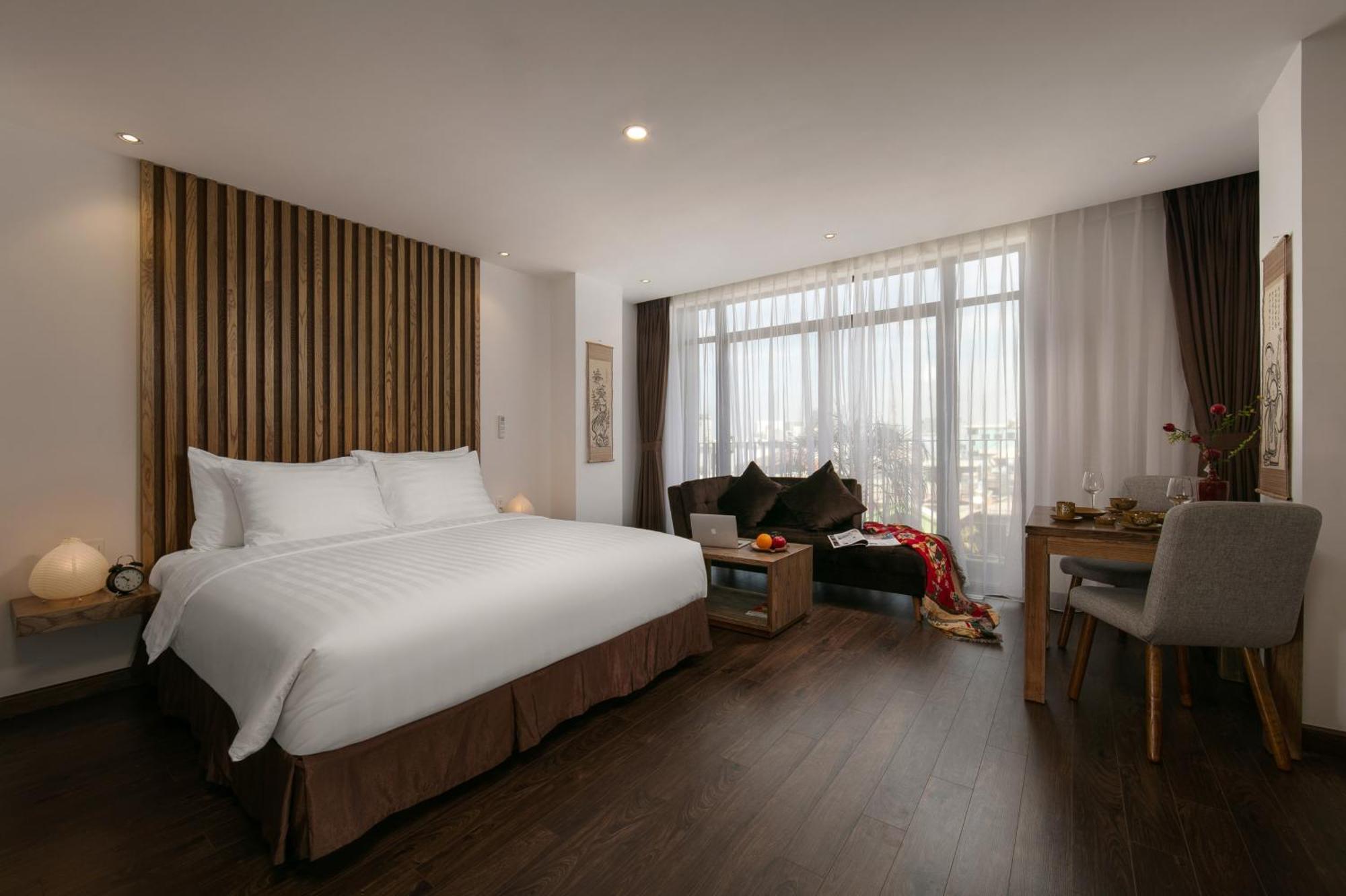 The Bloom Pham Viet Chanh - Modern Living Space In Saigon - A Choice For Western Travelers Hotel 4*