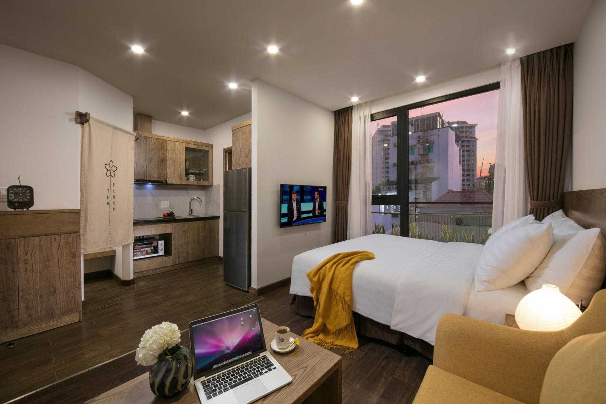 The Bloom Pham Viet Chanh - Modern Living Space In Saigon - A Choice For Western Travelers 4* Ho Chi Minh City